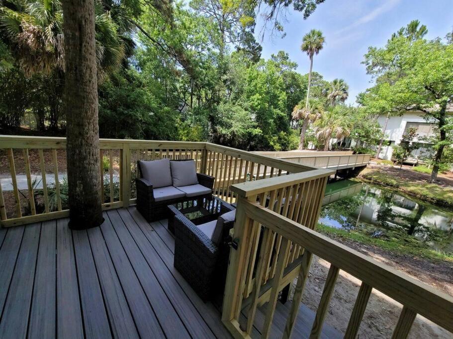 Contemporary Bliss-Newly Renovated Cozy Villa Hilton Head Island Exterior photo