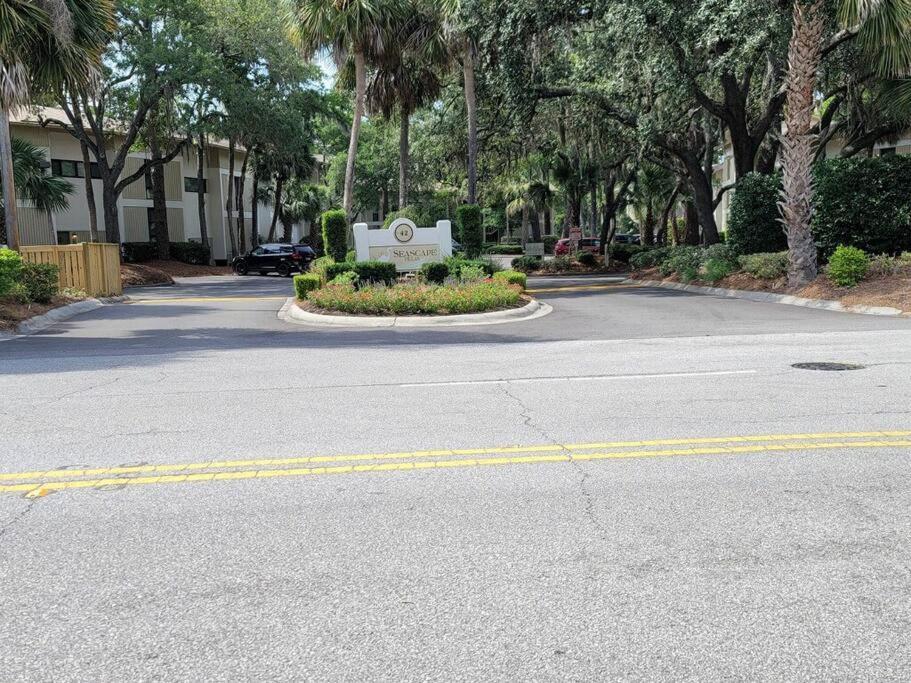 Contemporary Bliss-Newly Renovated Cozy Villa Hilton Head Island Exterior photo