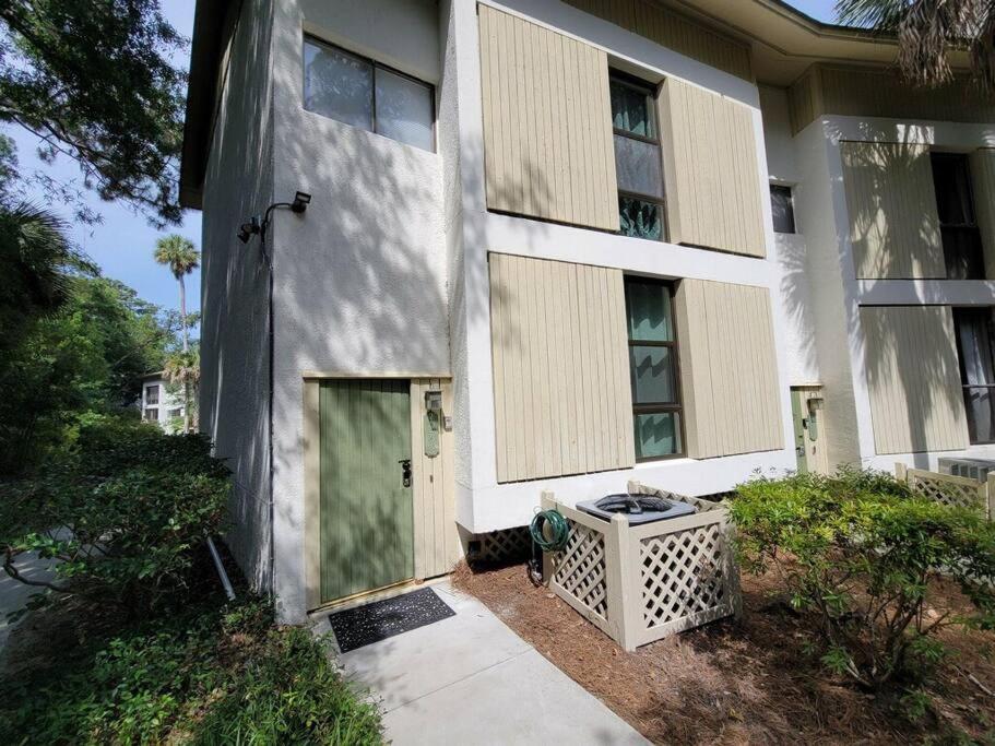 Contemporary Bliss-Newly Renovated Cozy Villa Hilton Head Island Exterior photo